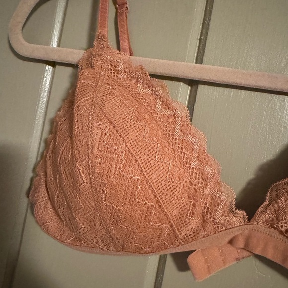 NWOT Bralette - Picture 3 of 5